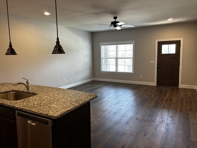 2BD 2BA CONDO WITH GARAGE FOR RENT IN ALGOOD - 2BD 2BA CONDO WITH GARAGE FOR RENT IN ALGOOD