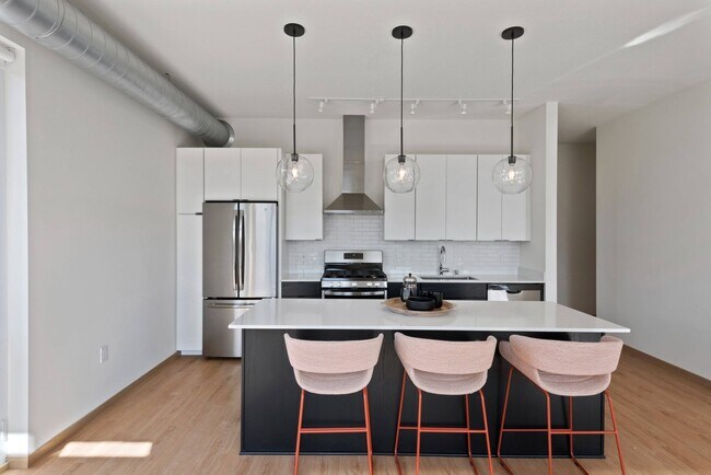 Centered around comfort and connection. - Ox-Op Apartments