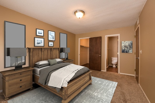 Photo - Spring Hill Plaza Apartments