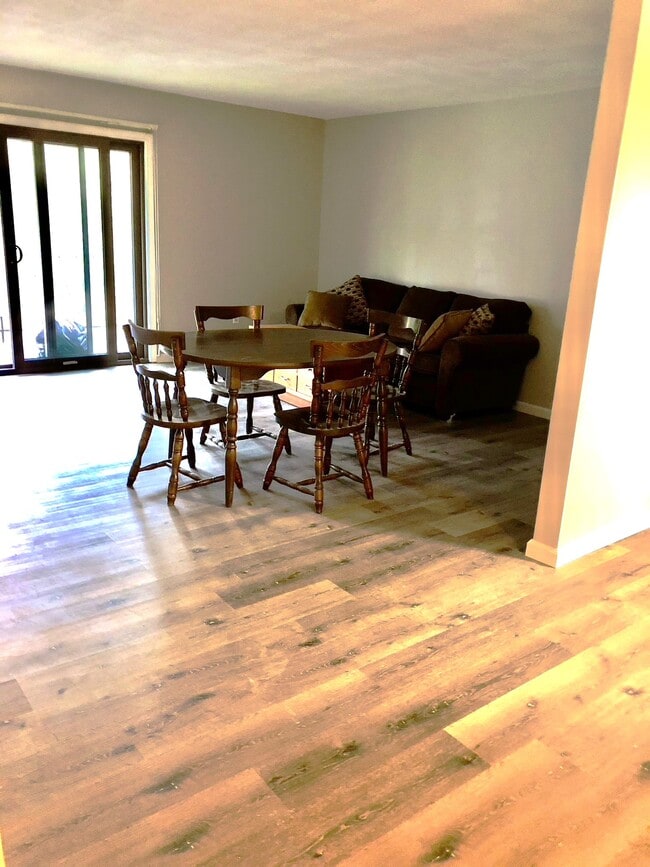 Photo - 9 Strawberry Bank Rd