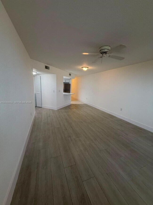 Photo - 8235 Lake Dr Unit 502