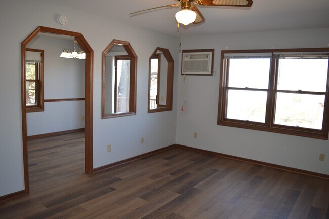 1237 Sunfield St Unit 2