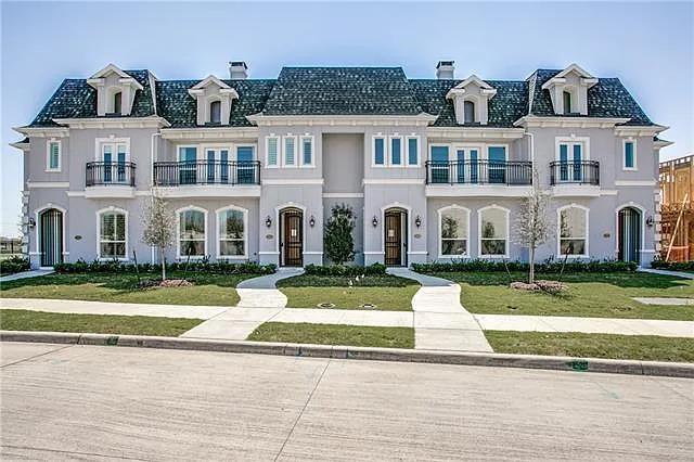 7513 Renaissance Blvd