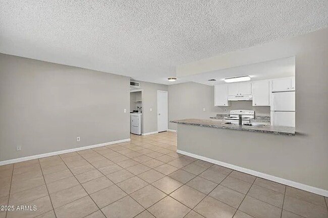 Photo - 860 E Brown Rd