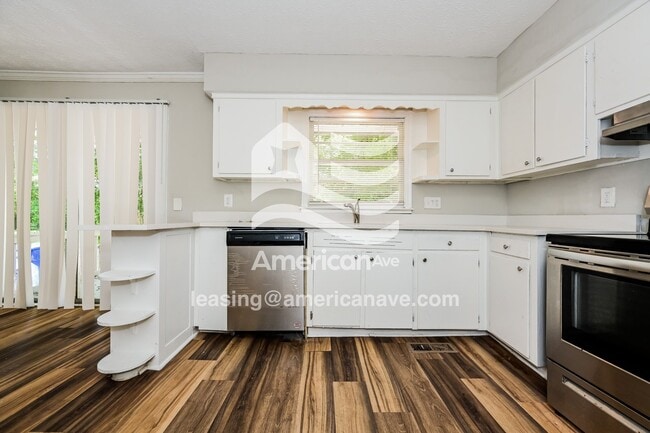 Photo - 2315 Japonica Dr