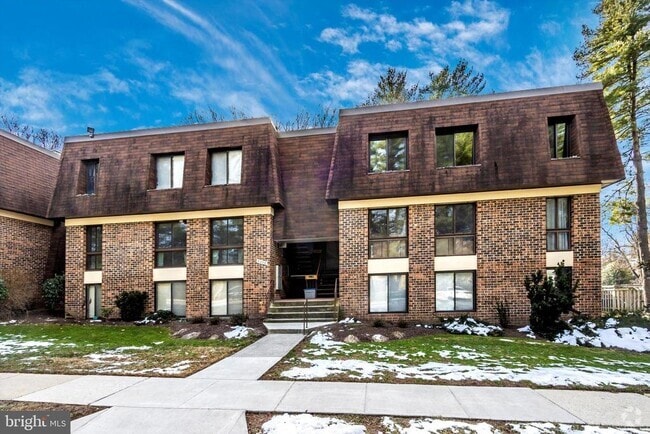 Building Photo - 5232 W Running Brook Rd Unit 302 Rental