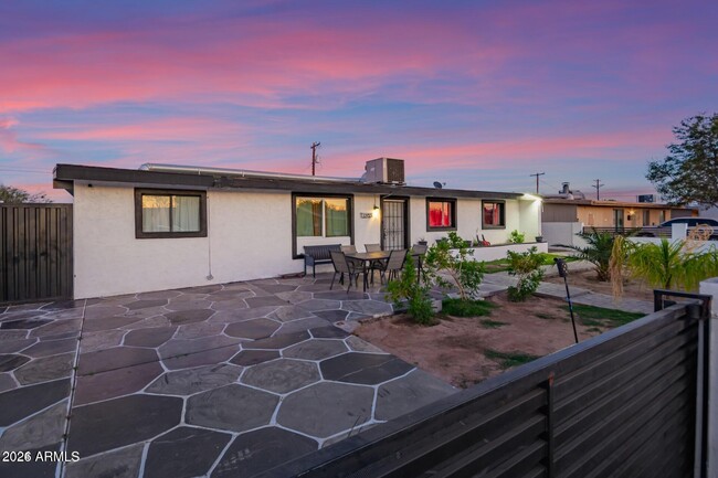Building Photo - 3815 N 50th Dr