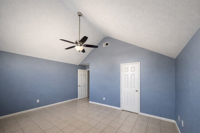 Photo - 6415 Autumn Thistle Dr