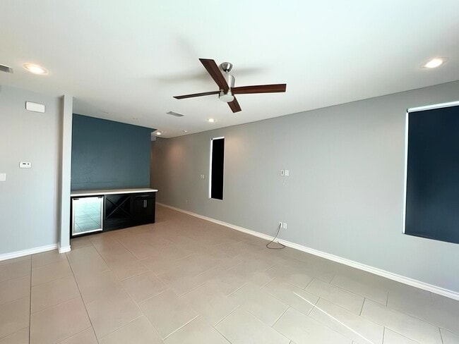 Photo - 7926 Elka Lp