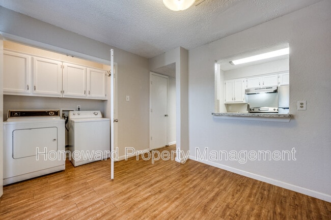Photo - 604 Meadow View Ct
