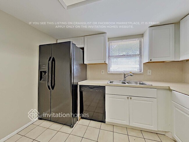 Photo - 555 Freeport Ave N