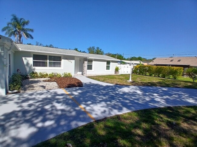 Photo - 16116 Tampa St House