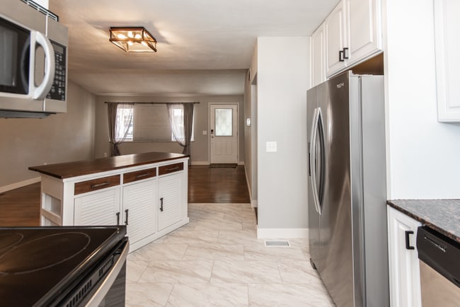 Photo - 317 S Pam Ave