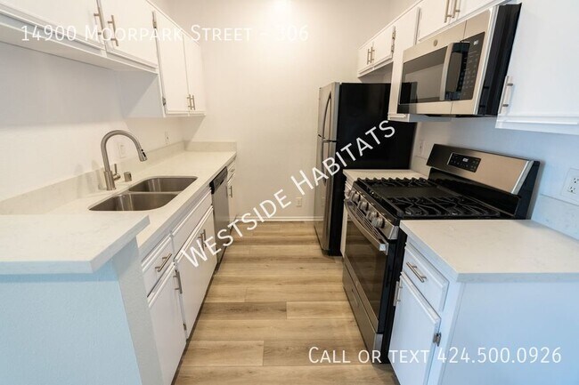 Photo - 14900 Moorpark St Apartment Unit 306