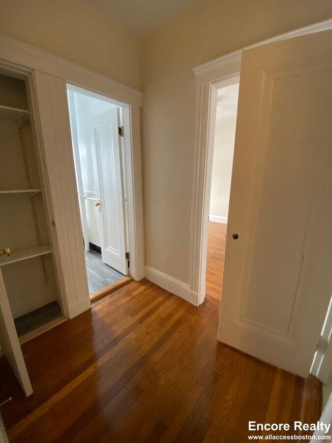 Photo - 116 Washington St Unidad 57