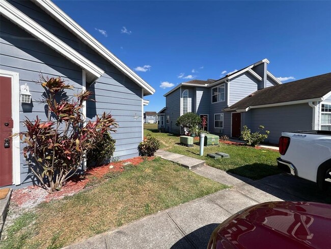 Photo - 833 Caribbean Dr