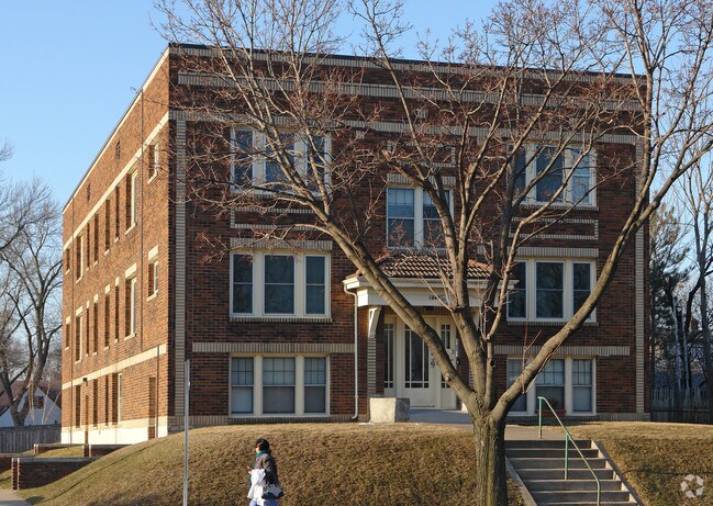 Photo - 1640 Randolph Ave