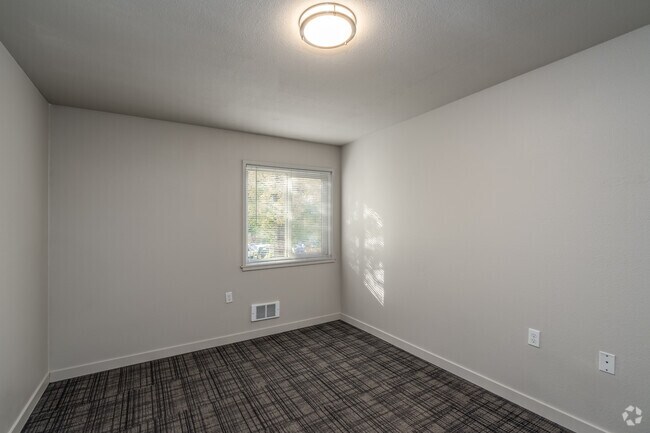 1BR, 1BA - 650SF - Bedroom
