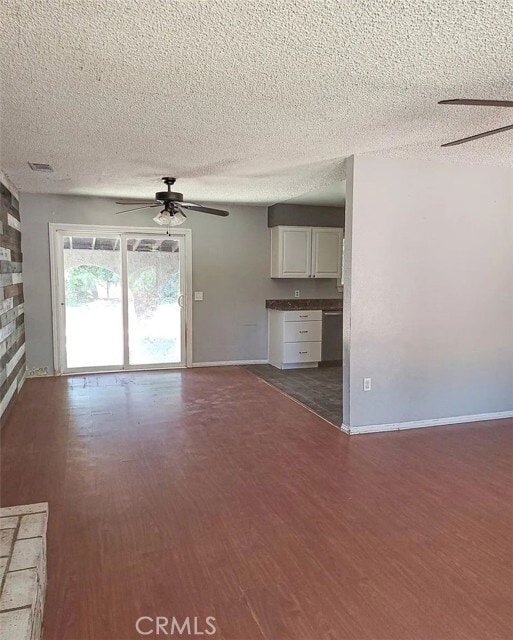 Photo - 23080 Clement St