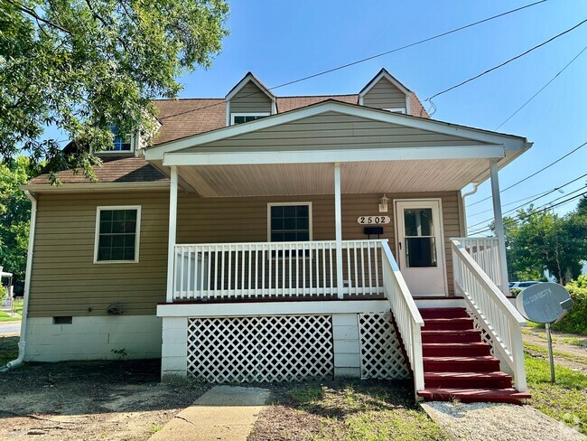 Building Photo - 2502 Wood St Rental