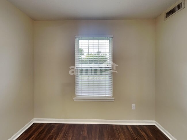 Photo - 13943 Wakefield Pl