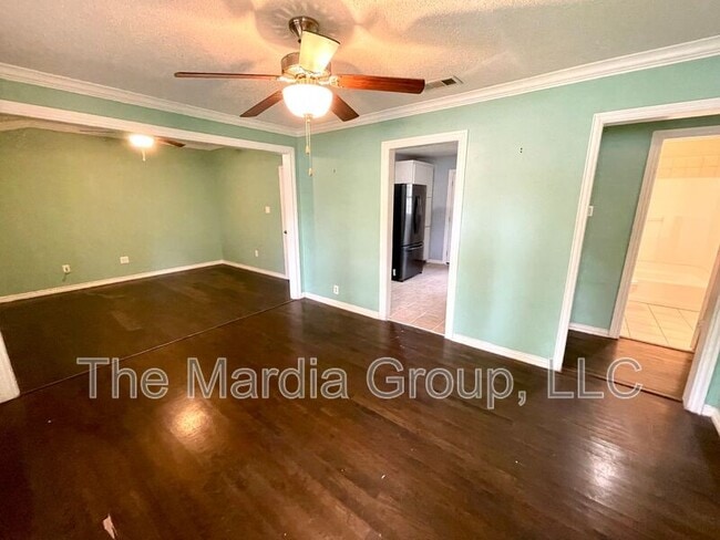 Photo - 1316 Caruth Dr