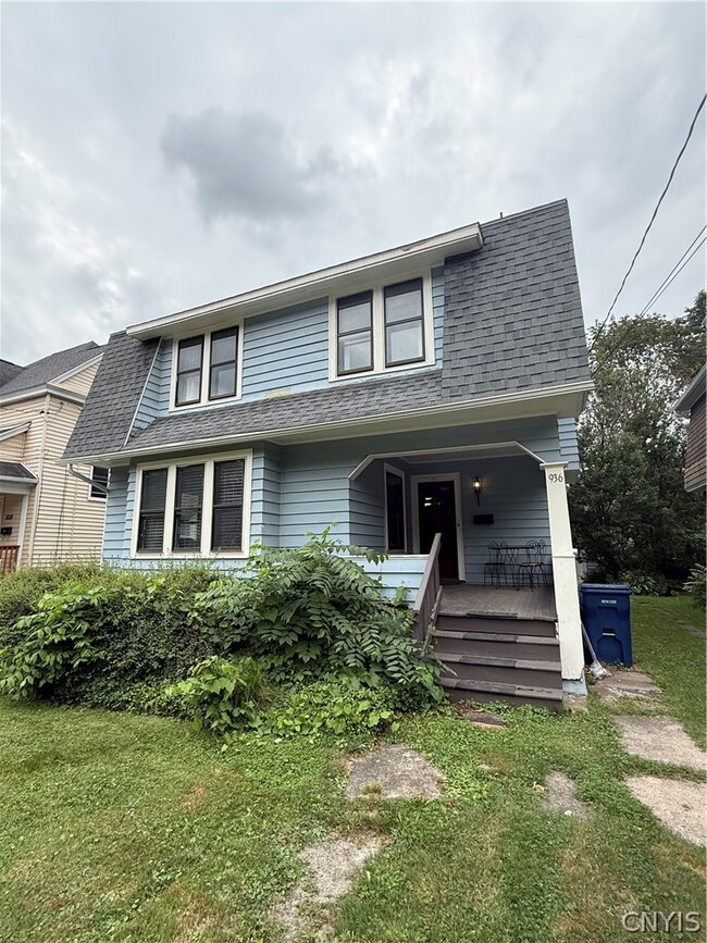 Photo - 936 Lancaster Ave
