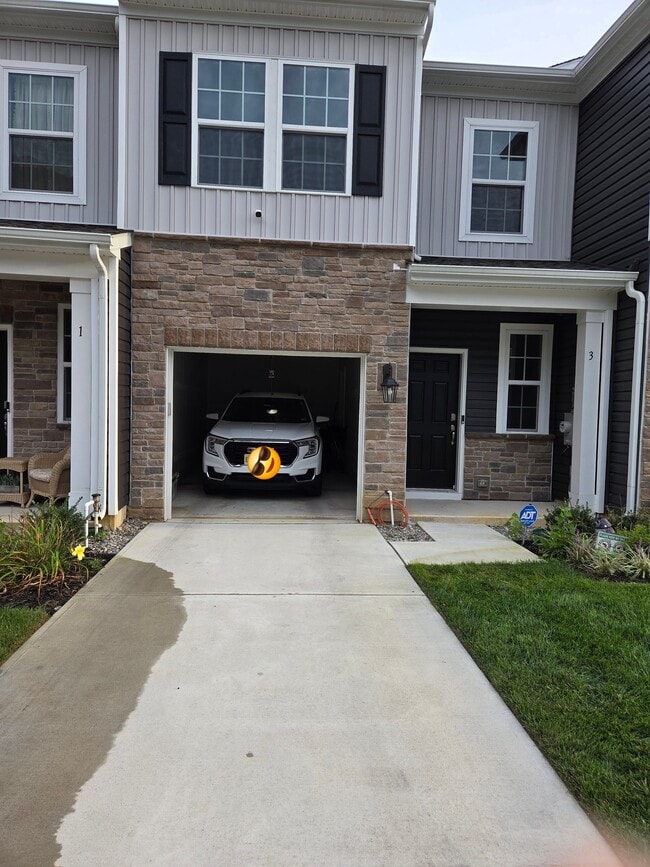 3 Reagan Dr