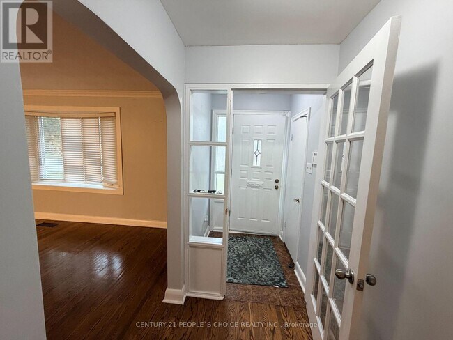 Photo - 172 Allanford Rd