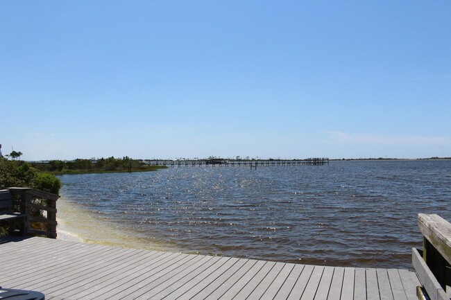 Photo - 4 Bedroom in Waterfront Subdivision!