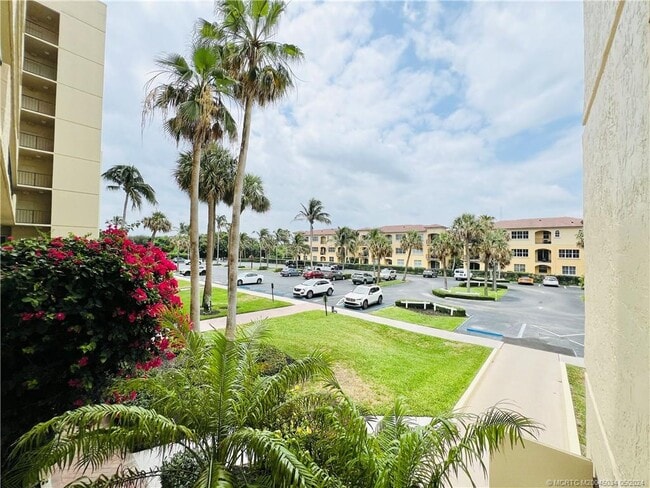 Building Photo - 7430 S Ocean Dr Unit 217