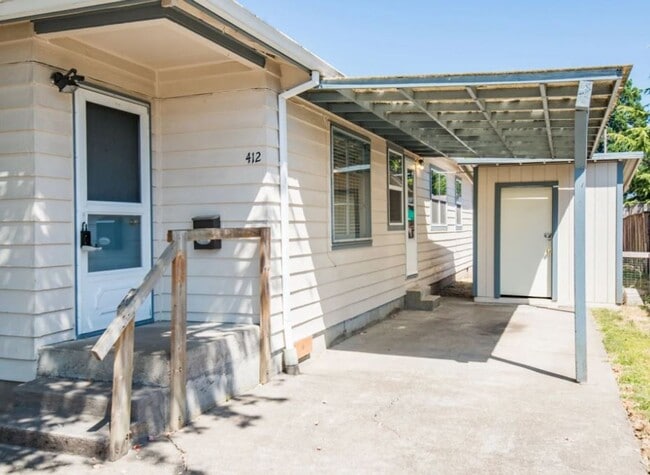 Photo - 410-12 Harrison St, Newberg Unit 412