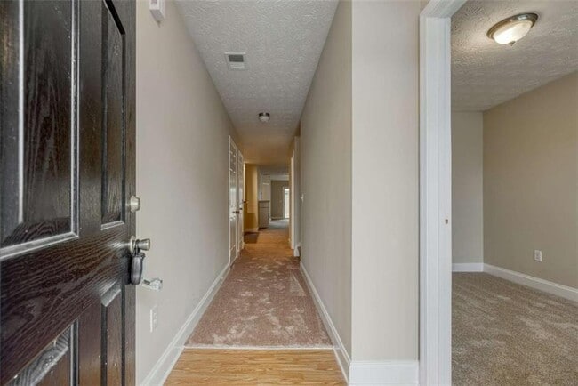 Photo - 453 Tara Commons Cir