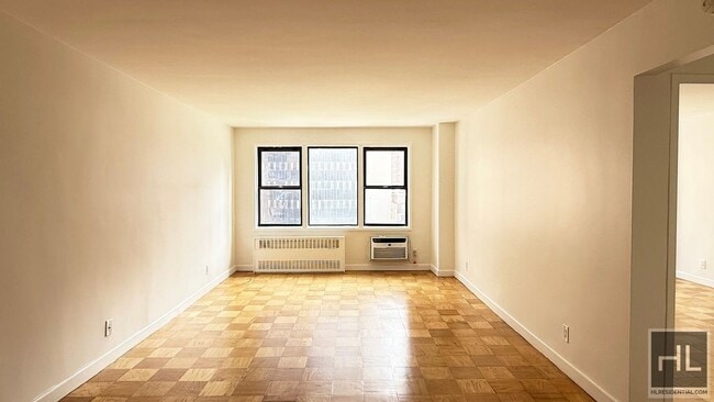 Building Photo - EAST 36 STREET Unit 1H Rental