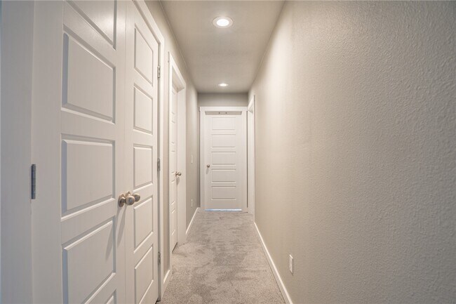 Photo - 2805 W Lakewood Dr