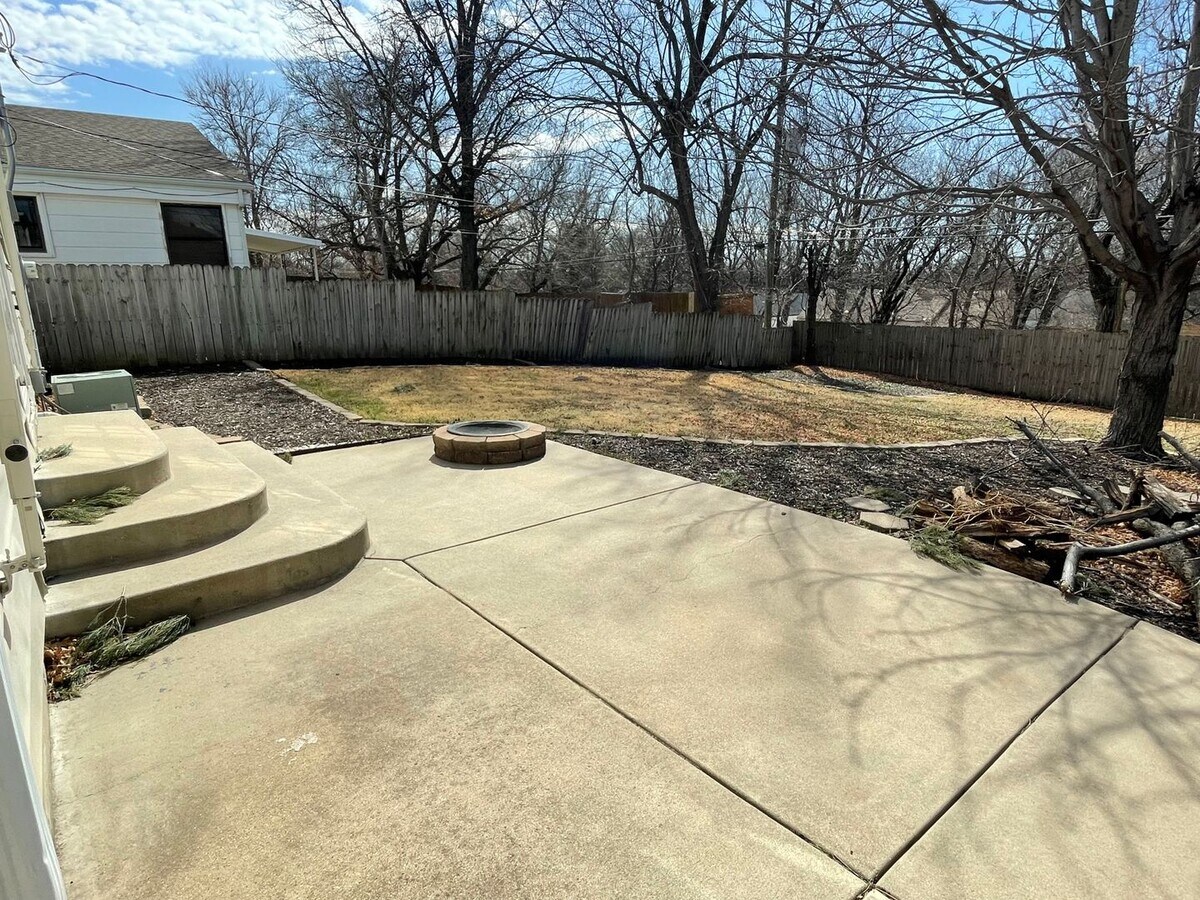 Photo - 705 S Vassar St