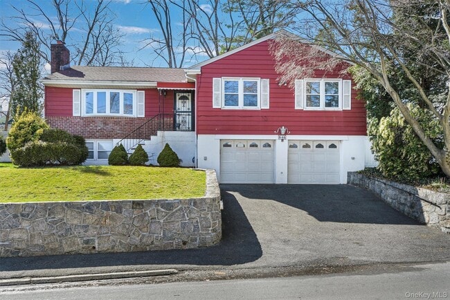 Photo - 846 Hartsdale Rd