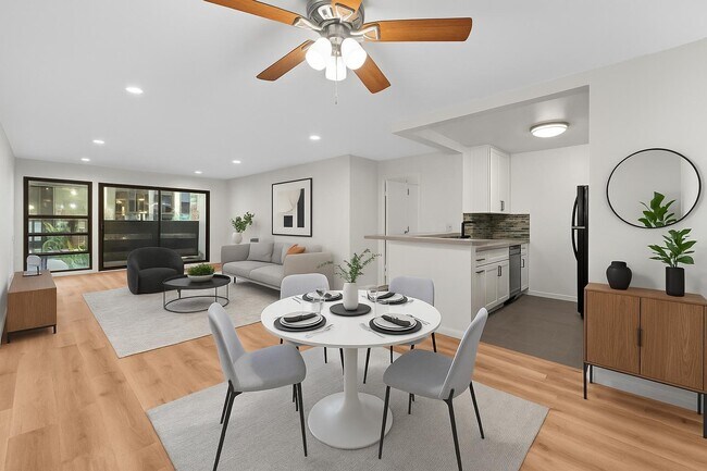 Photo - 8650 Gulana Ave Unit L2168