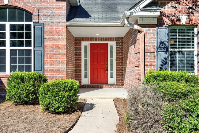 Photo - 387 Shady Hill Cir