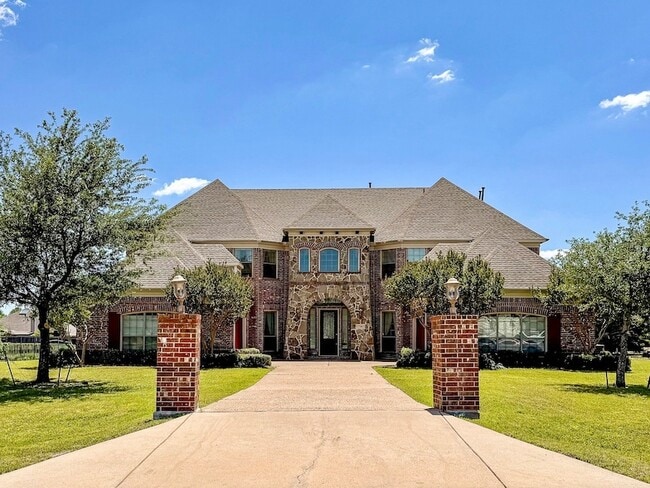 Photo - 7304 Meadow Glen Dr