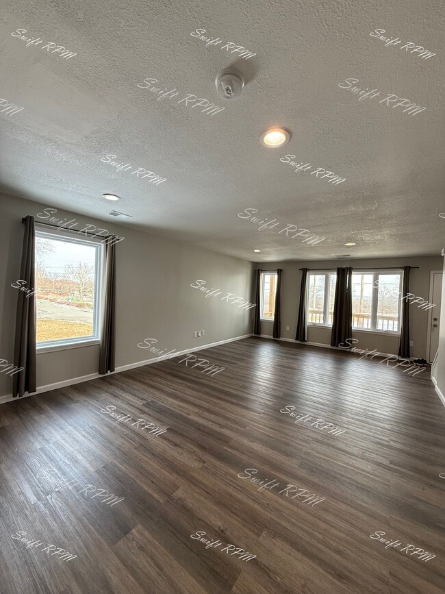 Photo - 707 N 2nd St