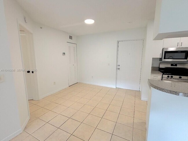 Photo - 430 S Park Rd Unit 3-206