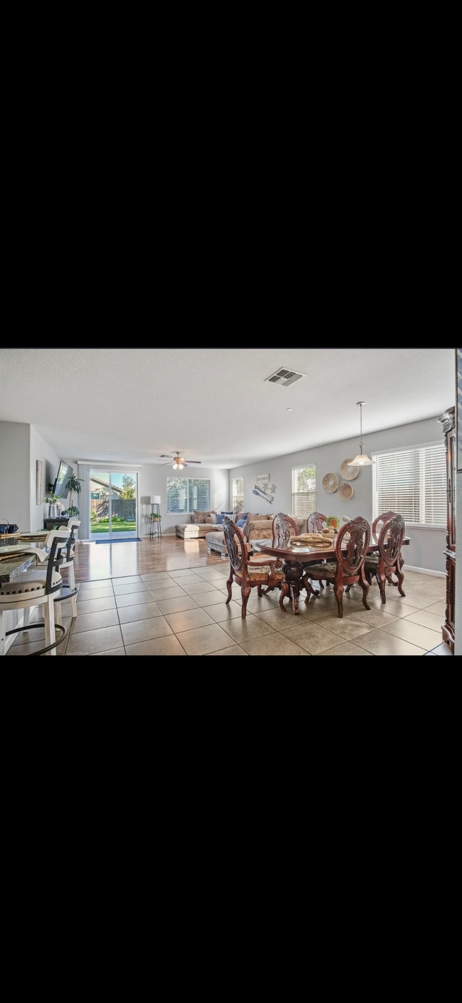 Photo - 851 Boulder Dr