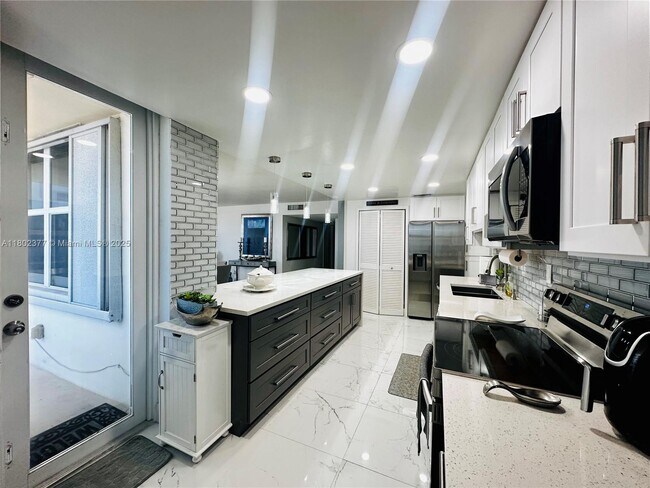 Photo - 1501 S Ocean Dr Unidad 306