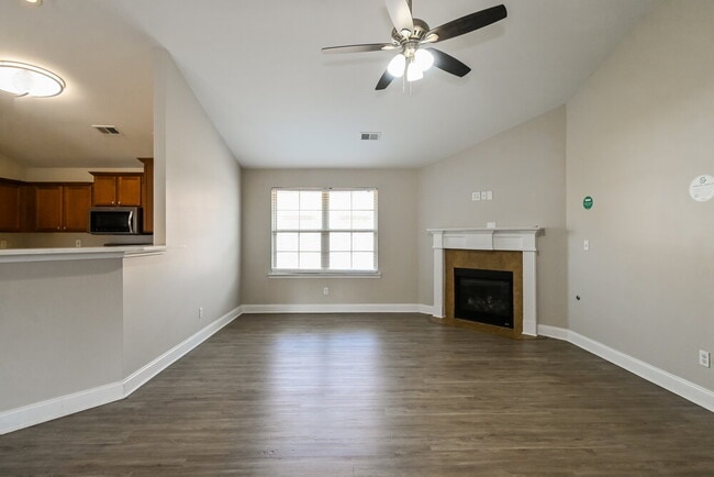 Photo - 2932 S Hartland