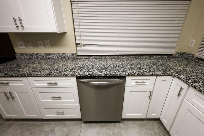 Photo - 13409 Rayburn Rd