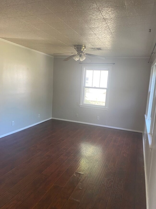 Photo - 2225 S Osage Ave