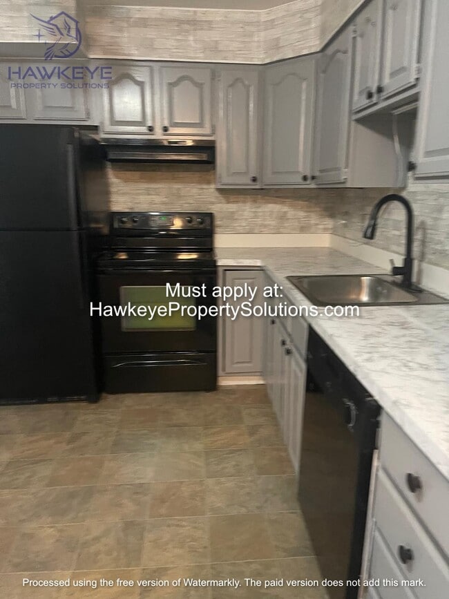 Photo - 616 Carleton St