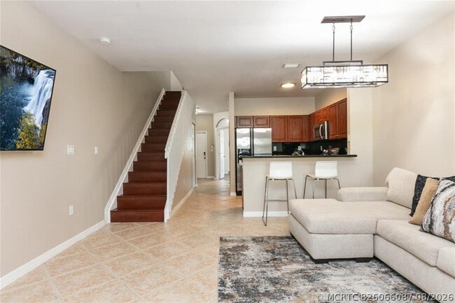 4408 Woodland Cir