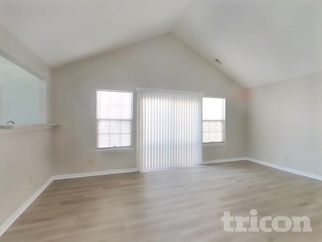 Photo - 4914 Marigold Ln